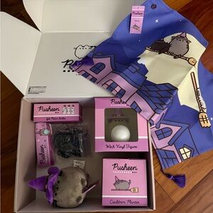 Pusheen Purple Halloween surprise collectible box